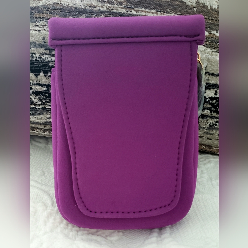 Bright, Bolsetta Purple Magnetic Hip Pouch New Without Tags Has 'Snaplock' - Picture 3 of 9